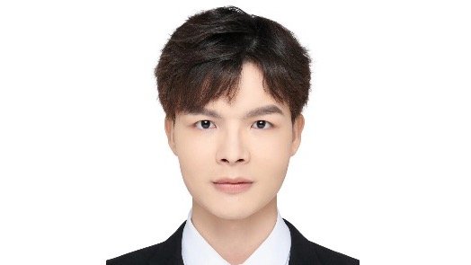 2025年度硕士生校长奖-张越